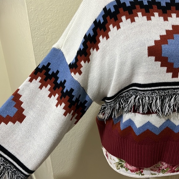 Chelsea and violet Tribal print sweater - Picture 5 of 10